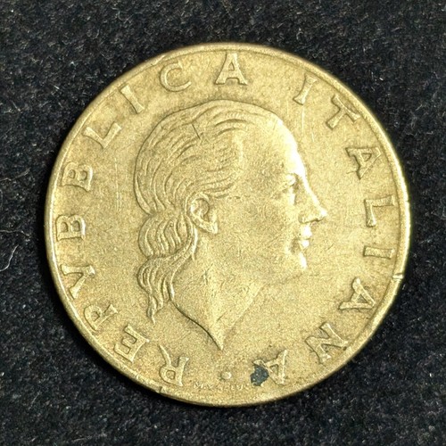 1980 italy 200 lire - r,